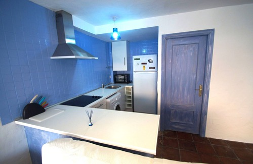 Tarifa House | Los Lances 2nd line beach: Ibicencan house with lawn for 6 persons