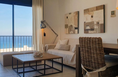 Playa Macenas Apartment | Los Patios House