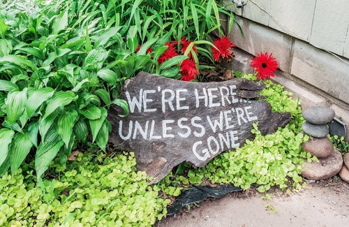 Lake Geneva Apartment | Lost Oak on Center |Upper Level Apartment in Historic Home |Downtown Lake Geneva |On-Site Parking