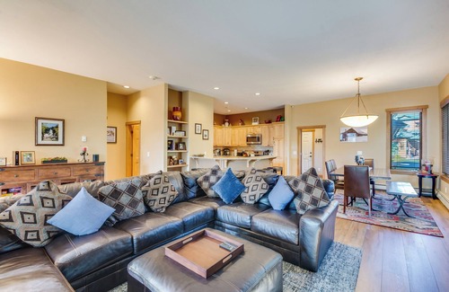 Steamboat Springs House | Lots of Light -Great Deck with Lounge Furniture & Firepit - Private Garage bring Bikes