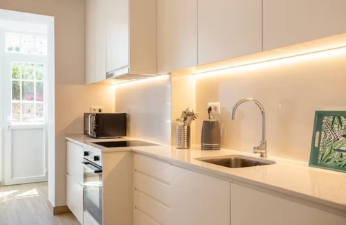 Beato Apartment | Lots of sun and a Private Garden at Beato