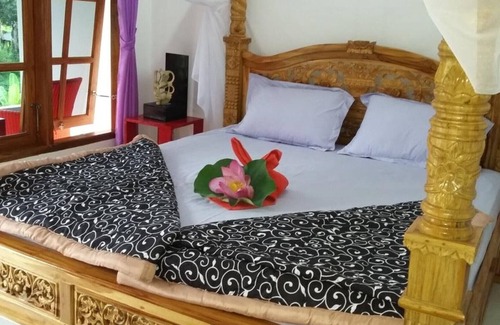 Singaraja House | Lotus Guesthouse Sudaji: a natural and unique place in the North Bali.
