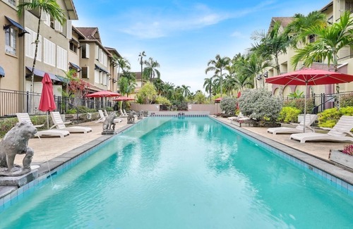 Cairns North Apartment | Lotus Lakes - Tropical 2BR Retreat | Resort Pools | Near Cairns CBD & Botanical Gardens