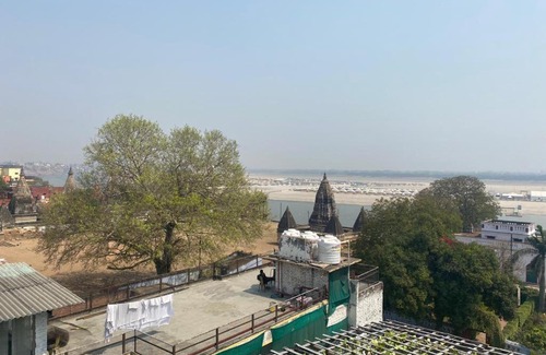 Varanasi House | LOVE GANGA GUEST HOUSE INFONT OF RIVER GANGA