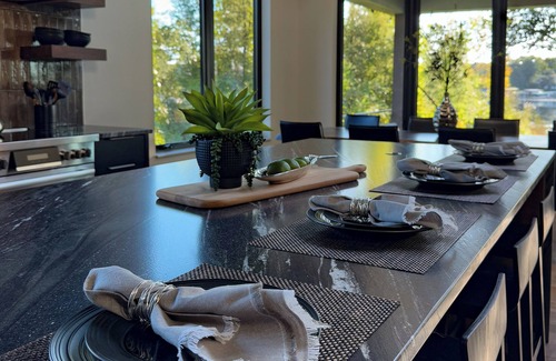 Brainerd House | Love Lake Luxury-Modern Retreat in Brainerd- Sleeps 10