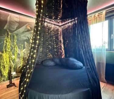 Pulnoy House | Love room SPA proche Place Stanislas Nancy