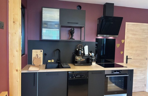 La Chaussee House | Love-room Tentation-breakfast included