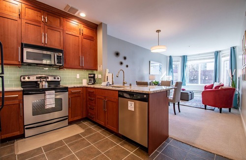 Belltown Condo | Lovely 1 Bd in Heart of Seattle!