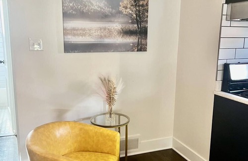 Northeast Apartment | Lovely 1-bedroom rental unit with free parking