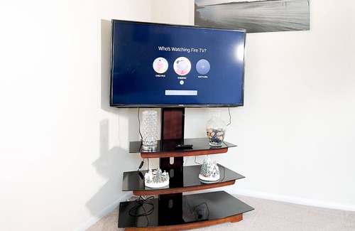 Bensalem Apartment | LOVELY- 2 bedroom NEAR parx casino