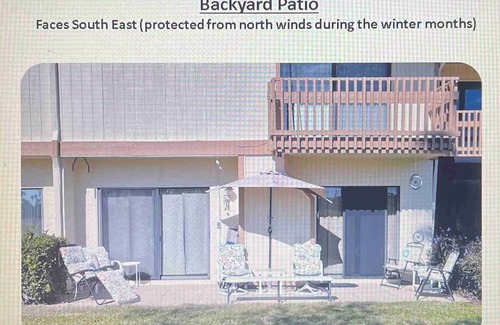 Isla del Sol House | Lovely, 2 story, 2-bedroom townhome - AC and WiFi in marvelous St. Pete’s Beach