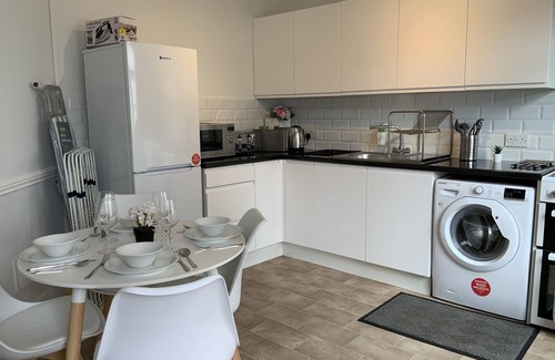 Stansted Cottage | Lovely 2BR Cottage in Stansted