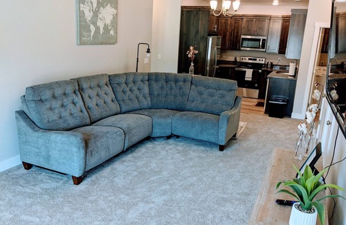 North Logan Apartment | Lovely 3 bedroom Condo In beautiful Cache Valley