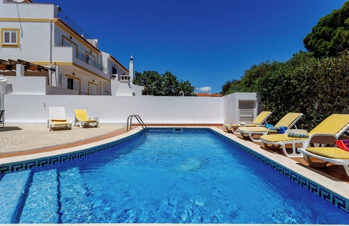 Retur House | Lovely 4 Bed House With Pool, Walking Distance To Beach