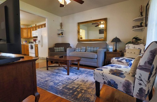 Colonial Beach House | Lovely 5 bedroom home with TVs in each room. Fast wi-fi, easy walk to beach.