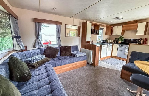 Skegness House | Lovely 6 berth caravan at Southview Holiday Park ref 33002B
