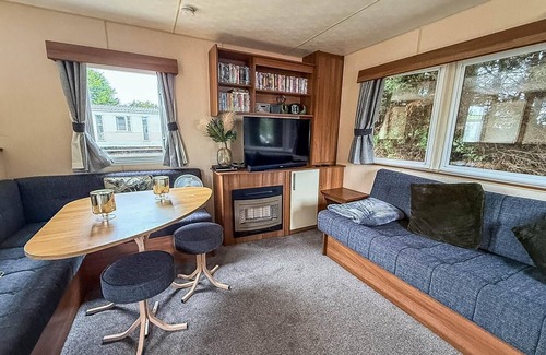 Skegness House | Lovely 6 berth caravan at Southview Holiday Park ref 33002B