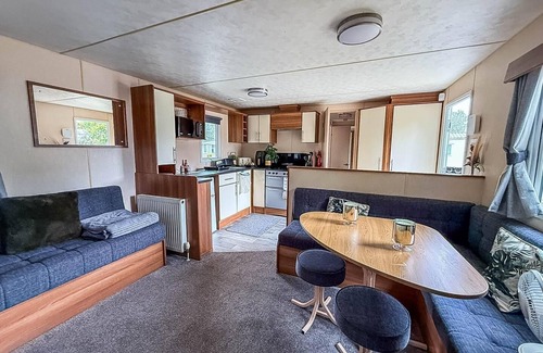 Skegness House | Lovely 6 berth caravan at Southview Holiday Park ref 33002B