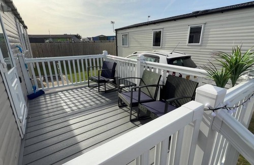 Towyn House | Lovely 6 berth caravan at Ty Mawr Holiday Park, North Wales ref 86004K