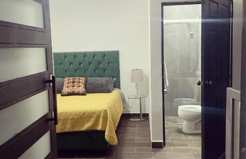 Juarez Apartment | Lovely and Cousy studio I’m in the heart of downtown morelia