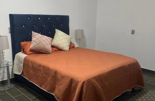 Juarez Apartment | Lovely and Cousy studio I’m in the heart of downtown morelia