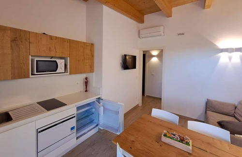 Cologna Spiaggia Villa | Lovely apartment in villa for 4 guests with WIFI, A/C and TV