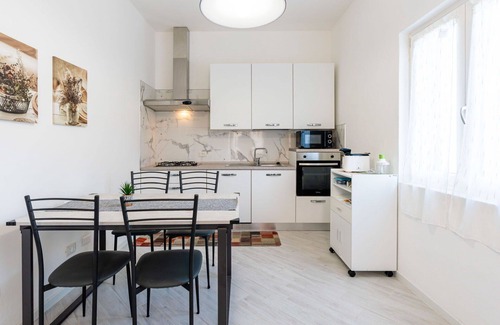 Villanova d'Albenga Apartment | Lovely apartment for 4 people with A/C, WIFI, TV, balcony and panoramic view