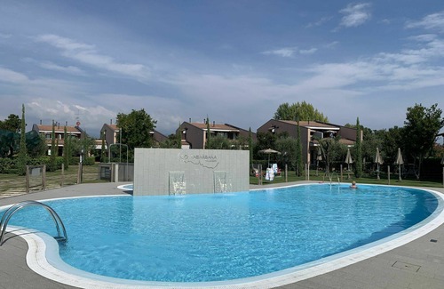Crociale Apartment | Lovely apartment for 4 guests with pool, WIFI, A/C, TV, terrace and pets allowed