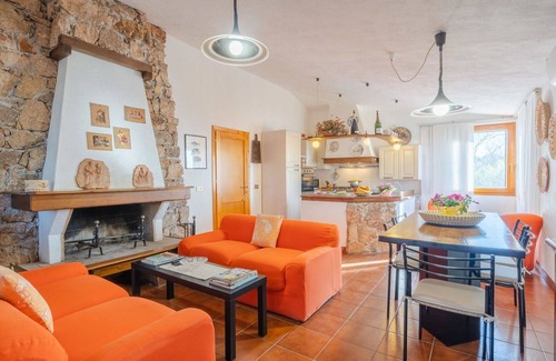 Paduledda Apartment | Lovely apartment for 6 guests with WIFI, A/C, TV and terrace