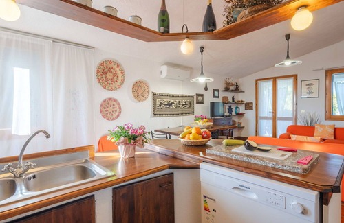 Paduledda Apartment | Lovely apartment for 6 guests with WIFI, A/C, TV and terrace