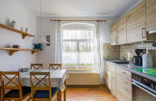 Oberndorf Apartment | Lovely apartment for 6 guests with WIFI, TV, patio and pets allowed