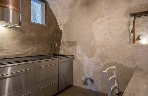 Civezza Apartment | Lovely apartment for 3 people with WIFI, TV and balcony