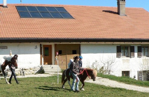 Montfaucon Apartment | Lovely apartment for 12 guests with WIFI and balcony