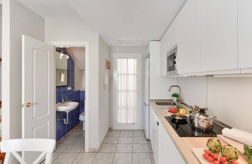 Pasito Blanco Apartment | Lovely apartment for 4 people with WIFI, pool, A/C, TV, terrace and pets allowed