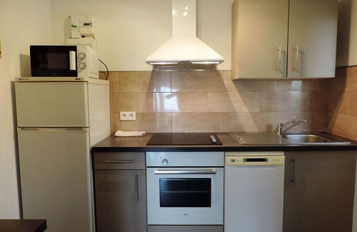 Partinello Apartment | Lovely apartment for 2 guests with WIFI, A/C, TV, patio, pets allowed and panoramic view