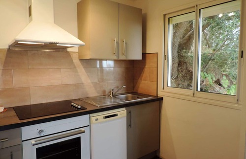 Partinello Apartment | Lovely apartment for 2 guests with WIFI, A/C, TV, patio, pets allowed and panoramic view