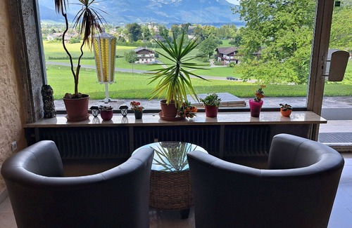 Strobl Apartment | Lovely apartment for 10 people with WIFI, TV and terrace
