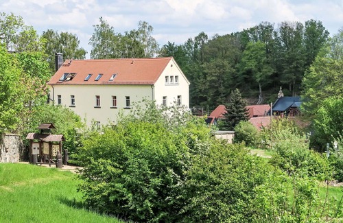 Waltersdorf Apartment | Lovely apartment for 2 people with WIFI, TV and pets allowed