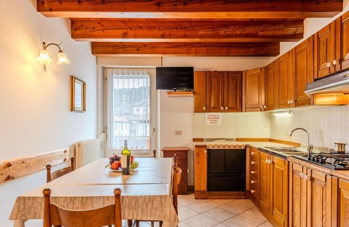 Taio Apartment | Lovely apartment for 3 people with WIFI, TV, patio and pets allowed