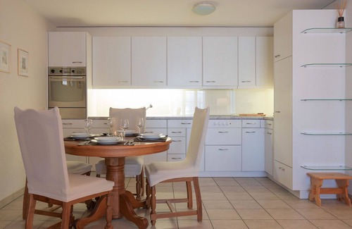 Saanenmoeser Apartment | Lovely apartment for 4 people with WIFI, TV, balcony and pets allowed