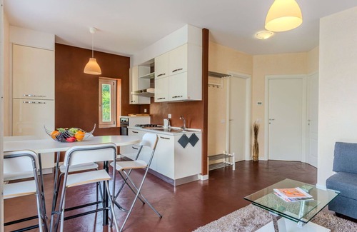 Claino Con Osteno Apartment | Lovely apartment for 4 people with WIFI, TV and balcony