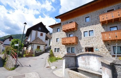 Ovasta Apartment | Lovely apartment for 4 people with WIFI, TV, balcony and pets allowed