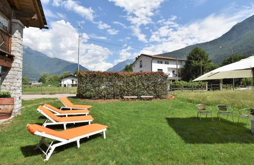 Prata Camportaccio Apartment | Lovely apartment for 5 guests with A/C, WIFI, TV, patio and pets allowed