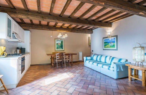 Pescia Apartment | Lovely apartment for 5 people with pool, WIFI, TV and patio