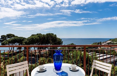 Bussana Apartment | Lovely apartment for 5 guests with WIFI, A/C, pets allowed and parking