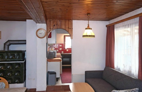 Imst Apartment | Lovely apartment for 8 guests with WIFI, TV, terrace and pets allowed