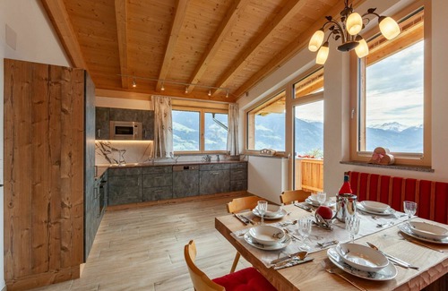 Fuegenberg Apartment | Lovely apartment for 6 guests with WIFI, TV, patio and pets allowed