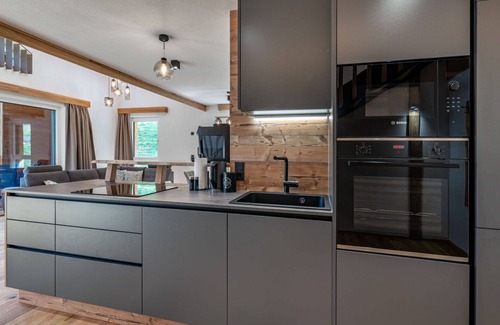 Solk Apartment | Lovely apartment for 4 people with hot tub, WIFI, TV and patio