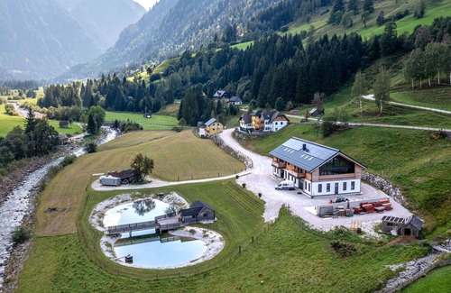 Solk Apartment | Lovely apartment for 4 people with hot tub, WIFI, TV and patio