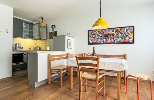Hofsgrund Apartment | Lovely apartment for 4 guests with WIFI, TV and balcony